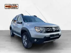 Dacia Duster Laureate  AHK  "Gastank und Hu neu"