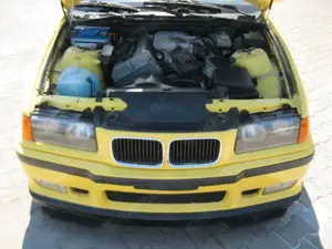 BMW 318 iS  M-Paket  Class II Sonderedition Bild 5