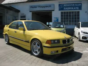 BMW 318 iS  M-Paket  Class II Sonderedition Bild 3