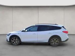 Ford Focus Turnier 1.0 EcoBoost Start-Stopp-System Aut. Bild 2