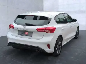 Ford Focus 1.5 EcoBoost ST-Line 5-türig Bluetooth Navi Bild 4