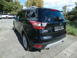 Ford Kuga 1.5 Titanium Bild 4