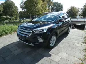 Ford Kuga 1.5 Titanium Bild 2