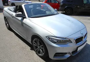 BMW 235 M235i xDrive Cabrio*TOP ZUSTAND*NAVI*18"ALU* Bild 4