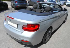 BMW 235 M235i xDrive Cabrio*TOP ZUSTAND*NAVI*18"ALU* Bild 5