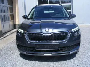 Skoda Kamiq Kamiq 1.0 TSI Ambition Inspektion/Reifen NEU Bild 2