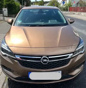 Opel Astra 1.4i K 16V Turbo Enjoy mit Originalfelgen