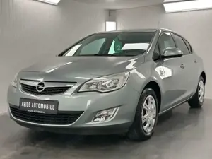 Opel Astra J Lim. Design Edition Ahk Klima Alles neu