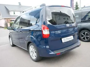 Ford Tourneo Courier Trend Winter-Paket PDC Bild 5