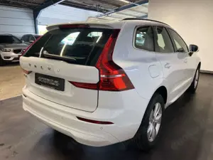 Volvo XC60 Momentum  *Panorama+CarPlay* Bild 3