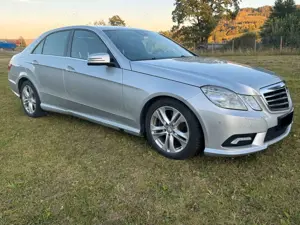 Mercedes-Benz E 220 E 220 CDI DPF BlueEFFICIENCY 7G-TRONIC Avantgarde