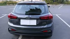 Hyundai i20 i20 1.2 Pure Bild 2