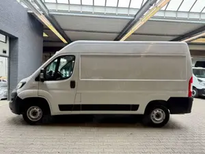 Fiat Ducato 2.3 D L2H2 3,3t KLIMA 3-SITZE PDC VERKLEI Bild 5