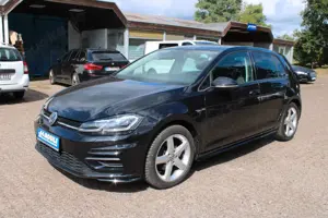 Volkswagen Golf VII Lim. Highline R Line 1.5TSI Navi LED