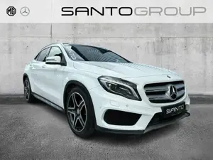 Mercedes-Benz GLA 200 GLA 200 AMG Line PANO NAVI LEDER XENON SHZ PDC