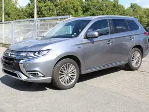 Mitsubishi Outlander PHEV Top 4WD