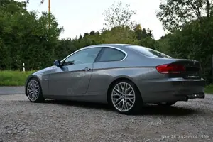 BMW 335 335i Coupe Garagenwagen top gepflegt