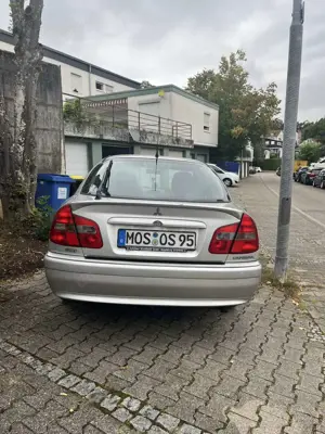 Mitsubishi Carisma GDI Automatik Comfort Bild 2