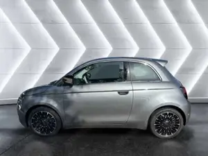 Fiat 500e ''La Prima'' Rückfahrkamera Panoramadach Sitzheizu Bild 3