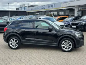 Audi Q2 quattro S tronic LED,NAVI Bild 3