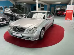 Mercedes-Benz E 200 Lim. Kompressor Avantgarde Automatik 1HD