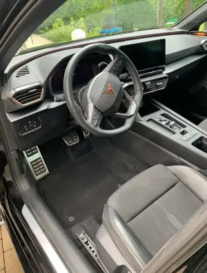 CUPRA Leon Leon Sportstourer 1.4 e-Hybrid (180 kW System) Bild 2