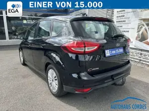 Ford C-Max 1.0 EcoBoost  TREND KLIMAAUTOM*BTH*PDC*AHK*1 HAND Bild 3
