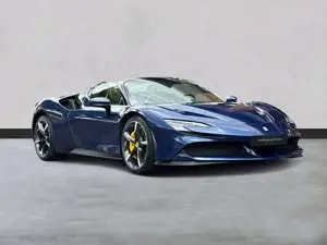Ferrari Others SF90 Spider *Embleme*Navi*PDC*Klima*Leder* Bild 5