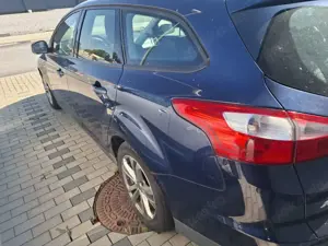 Ford Focus Turnier 1.6 TDCi DPF Start-Stopp-System Trend Bild 4