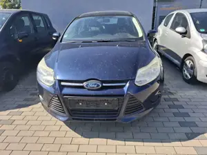Ford Focus Turnier 1.6 TDCi DPF Start-Stopp-System Trend Bild 2