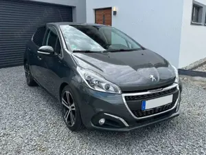 Peugeot 208 Blue-HDi 100 StopStart Allure