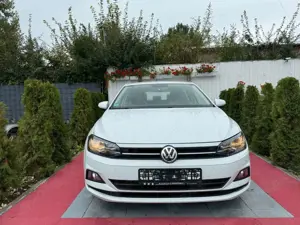 Volkswagen Polo VI Highline Bild 2