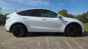 Tesla Model Y Model Y LR Dual Motor AWD + Ambientebeleuchtung ! Bild 4