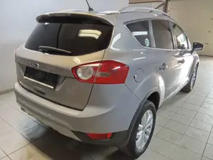 Ford Kuga 2.0 TDCi 4x4  Titanium GETRIEBE SCHALTET SCHLECHT Bild 3