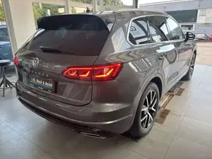 Volkswagen Touareg R-Line 3.0TDI*KEYLESS,DYNAUDIO,HEAD-UP,MATRIX* Bild 4
