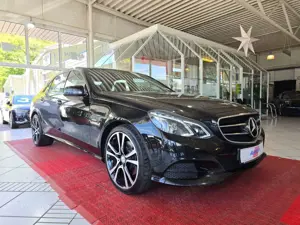 Mercedes-Benz E 220 BlueTec 4Matic BUSINIESS+NAVI+LED+SPORT