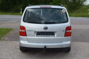 Volkswagen Touran 2.0 TDI SCHIEBEDACH*AHK Bild 5