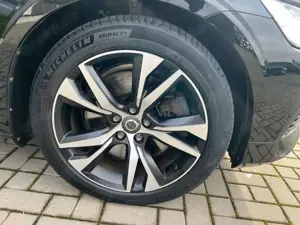 Volvo V60 Inscription Expression Recharge Plug-In Hybrid AWD Bild 3