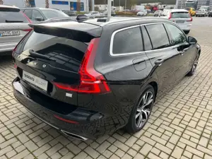 Volvo V60 Inscription Expression Recharge Plug-In Hybrid AWD Bild 4