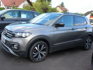 Volkswagen T-Cross T-Cross 1.0 TSI Life, HU+AU NEU, viele Extras,Navi Bild 2