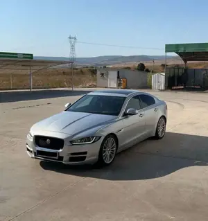 Jaguar XE 20d Aut. Portfolio
