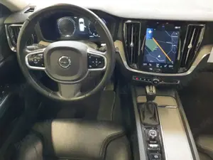 Volvo V60 Cross Country T5 AWD Geartronic LEDER AHK Bild 3