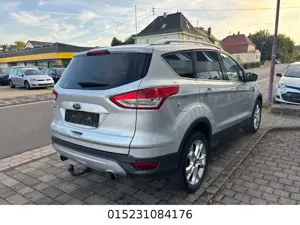 Ford Kuga Titanium+Bi-Xenon+Pano+Leder+Tempo+PDC+AHK+ Bild 5