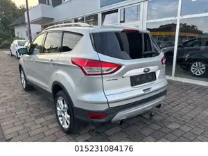 Ford Kuga Titanium+Bi-Xenon+Pano+Leder+Tempo+PDC+AHK+ Bild 3