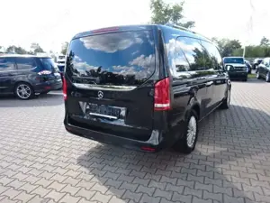 Mercedes-Benz V 300 d extra 4Matic 9G-Tronic Airmatic Bild 5