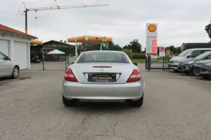Mercedes-Benz SLK 200 AIRSCARF SHZ KLIMATRONIC LEDER Bild 5