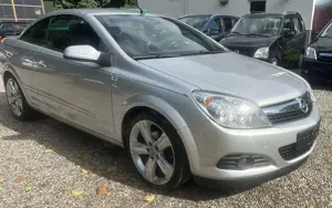 Opel Astra Endless Summer ** TÜV NEU ** Ainspektion Neu** Bild 2