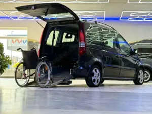 Mercedes-Benz Vaneo -Behindertengerecht-Rampe