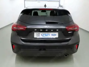 Ford Focus 1.0 M-Hybrid Aut Titanium Vignale AHK+iACC Bild 5