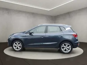 SEAT Arona 1.0 TSI FR Allwetterreifen Navigation PDC Bild 2